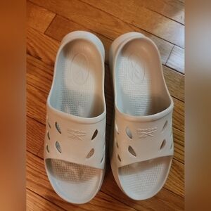 Rebok Women's Creme Platform Rubber Slide Sandals